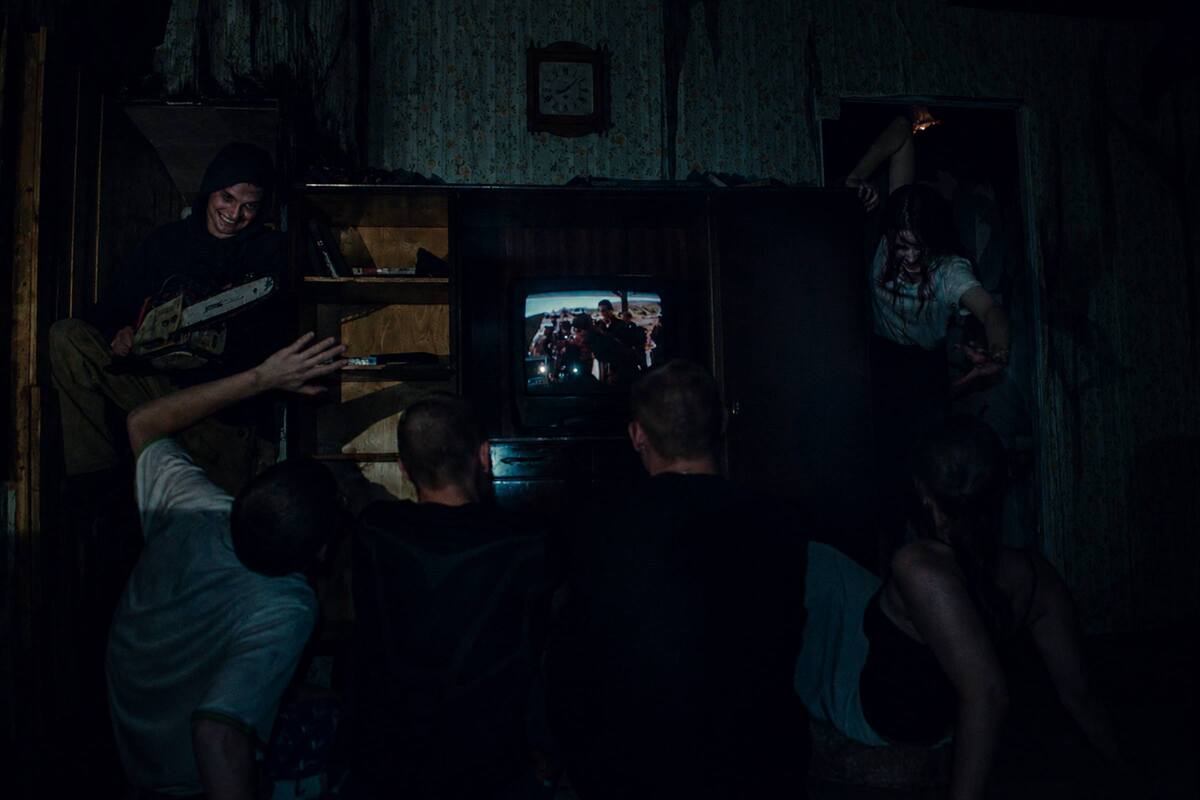 Фотография перформанса Семейство Бейкеров от компании Mania (Фото 4)